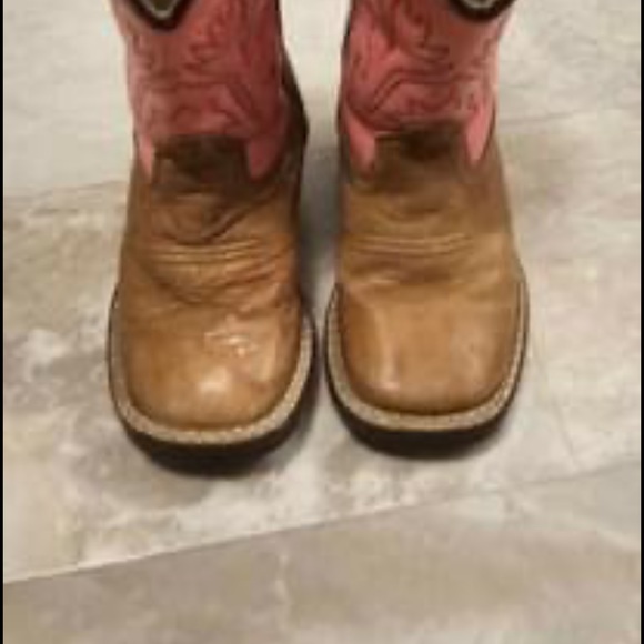Ariat cowgirl boots - Picture 2 of 4